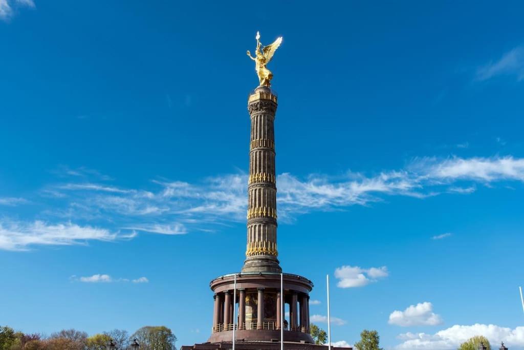 Holiday 33 Apartment K Next To Alexanderplatz Берлин Екстериор снимка
