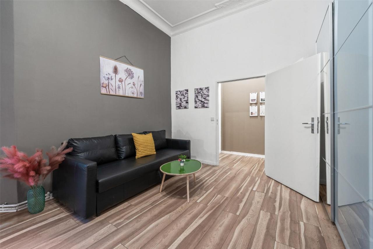 Holiday 33 Apartment K Next To Alexanderplatz Берлин Екстериор снимка