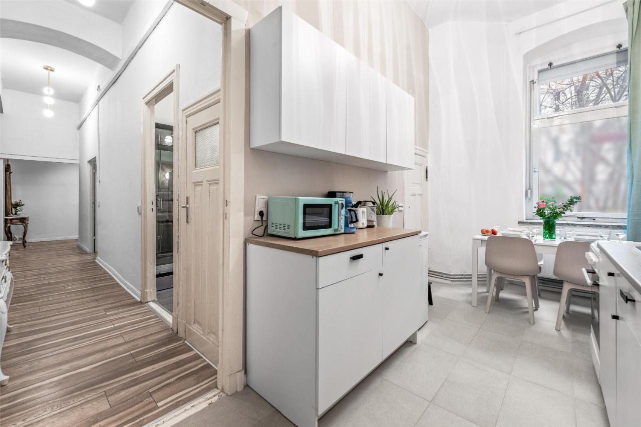 Holiday 33 Apartment K Next To Alexanderplatz Берлин Екстериор снимка